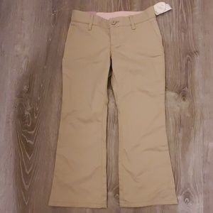 Gapkids girls size 5 classic khaki pants